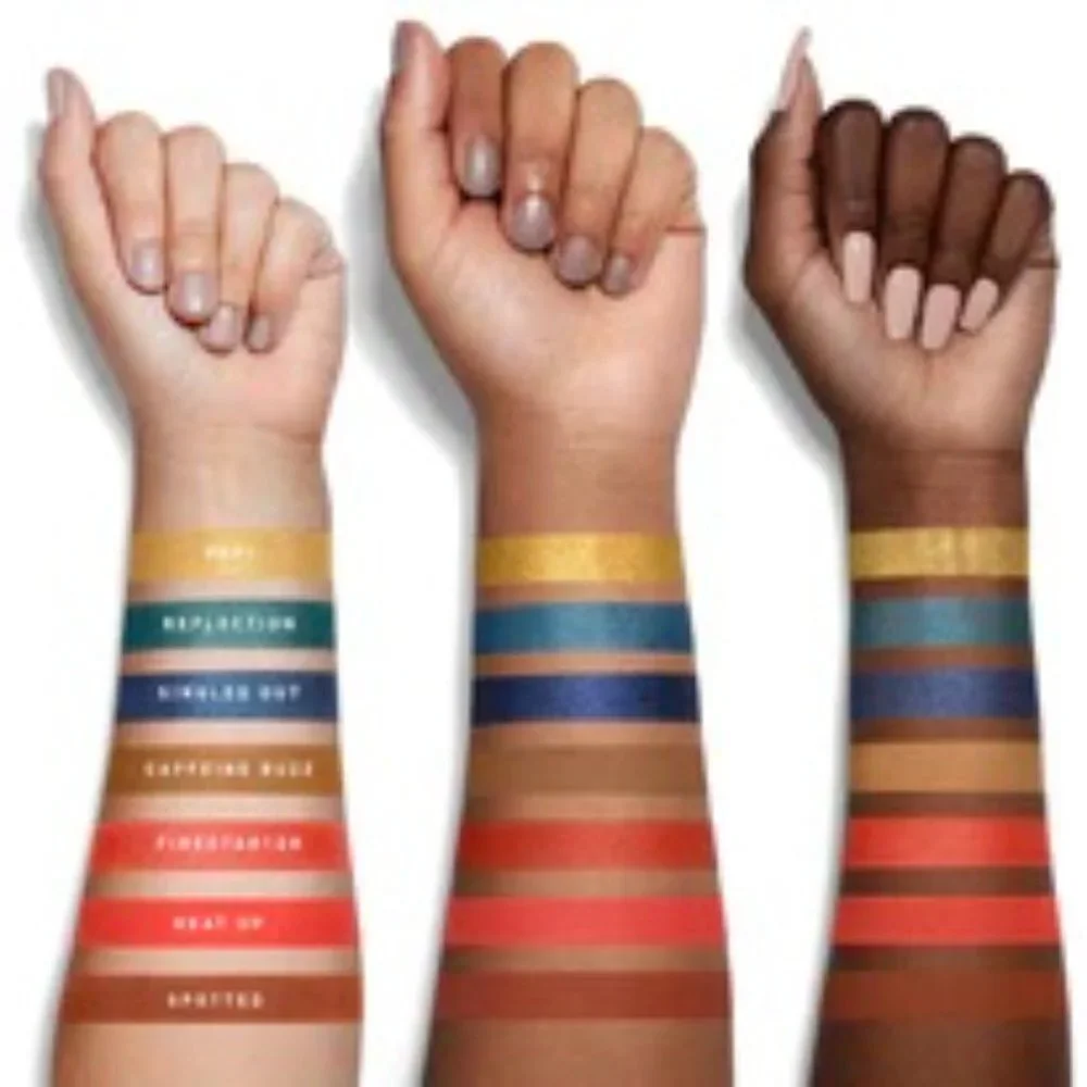 35H HOT SPOT ARTISTRY PALETTE
